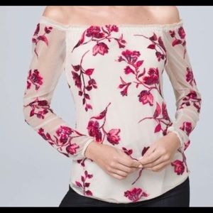 WhiteHouseBlackMarket off-shoulder top Sz M Worn once EUC